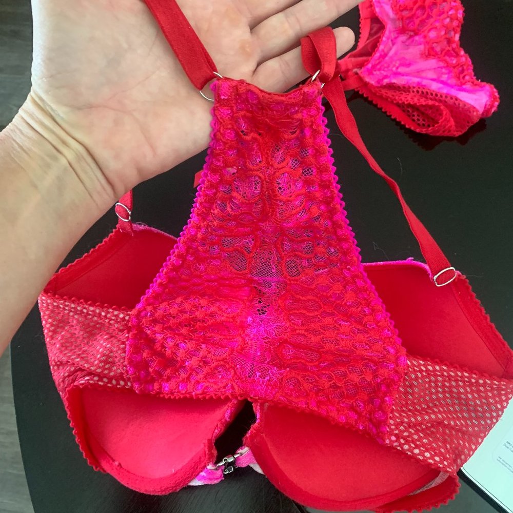 Victoria Secrets Bra & Matching Garter Belt